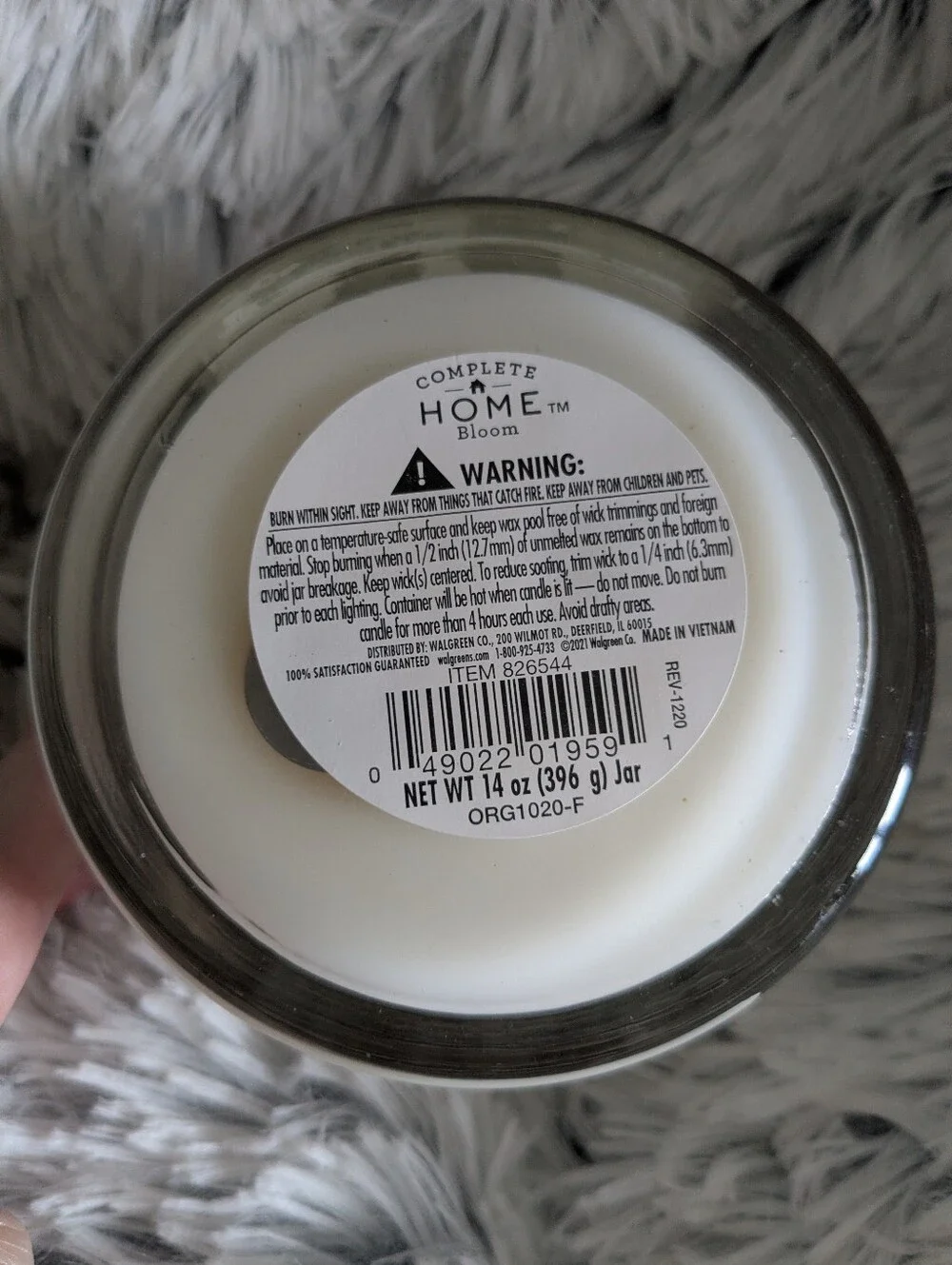 NWT Complete Home Bloom Soy Blend Candle, Lavender and Bergamot, 14oz